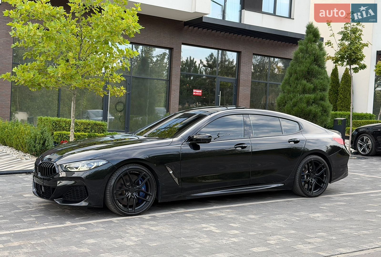 BMW 8 Series Gran Coupe 2019 VIN WBAGV8C01LBP48997 фото оголошення 4 з 42