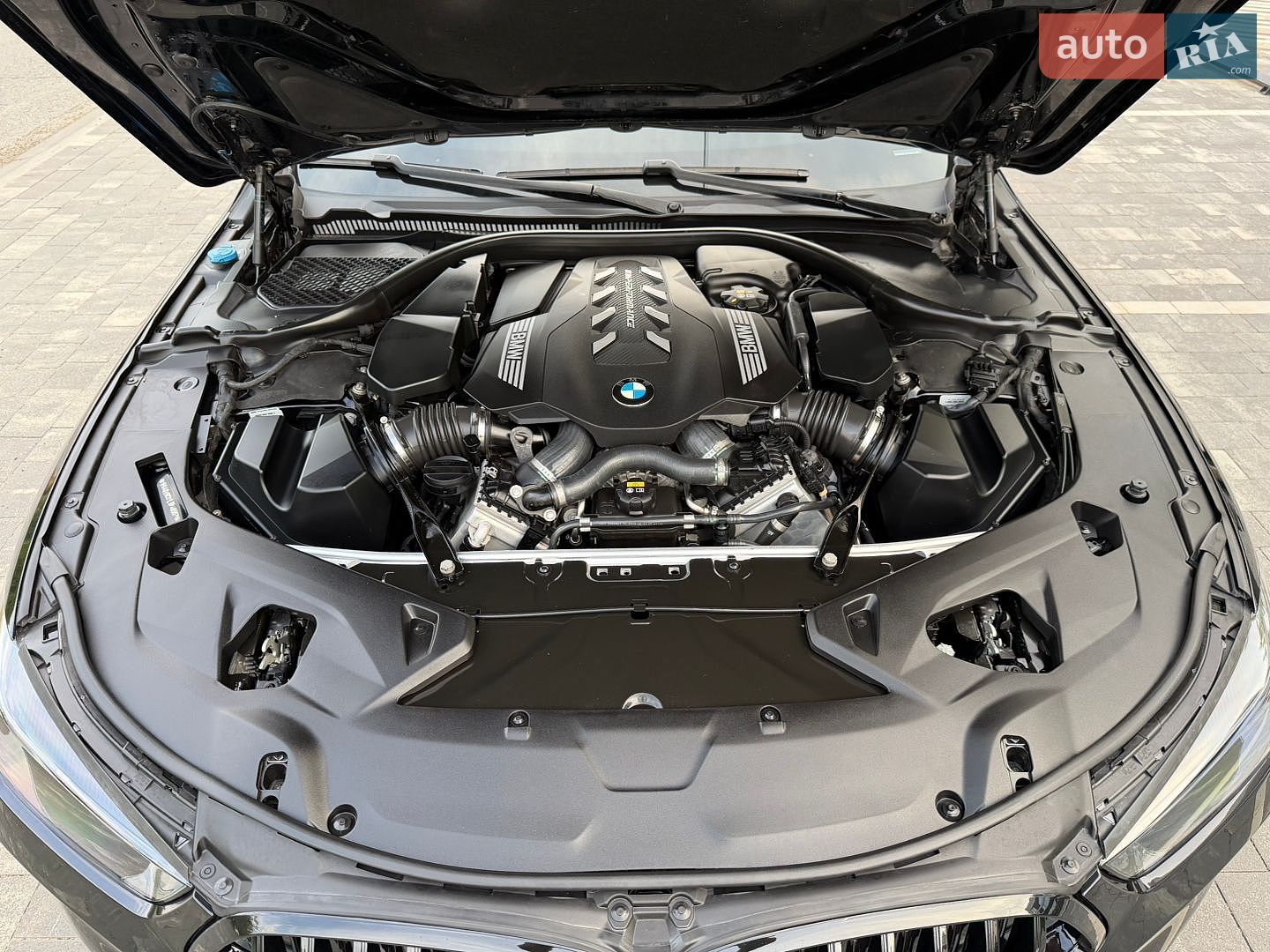 BMW 8 Series Gran Coupe 2019 VIN WBAGV8C01LBP48997 фото оголошення 21 з 42