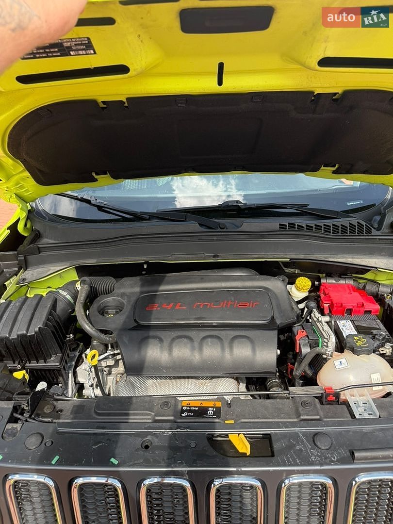 Jeep Renegade 2018 VIN ZACCJBAB7JPJ57278 фото оголошення 28 з 34