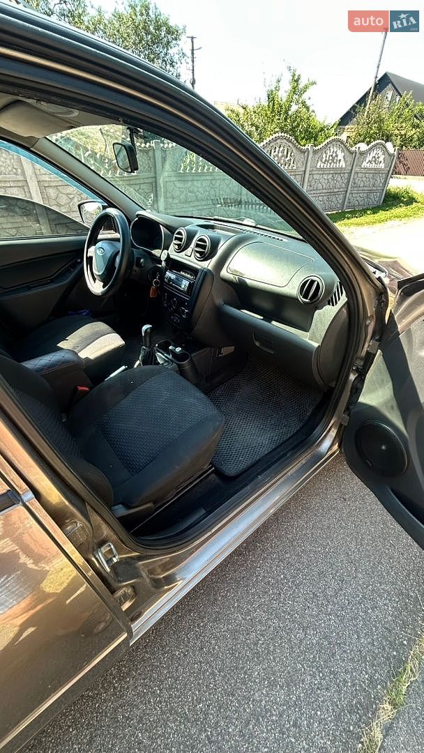 ВАЗ / Lada 2190 Granta 2014 VIN XTA219010F0317471 фото оголошення 7 з 11