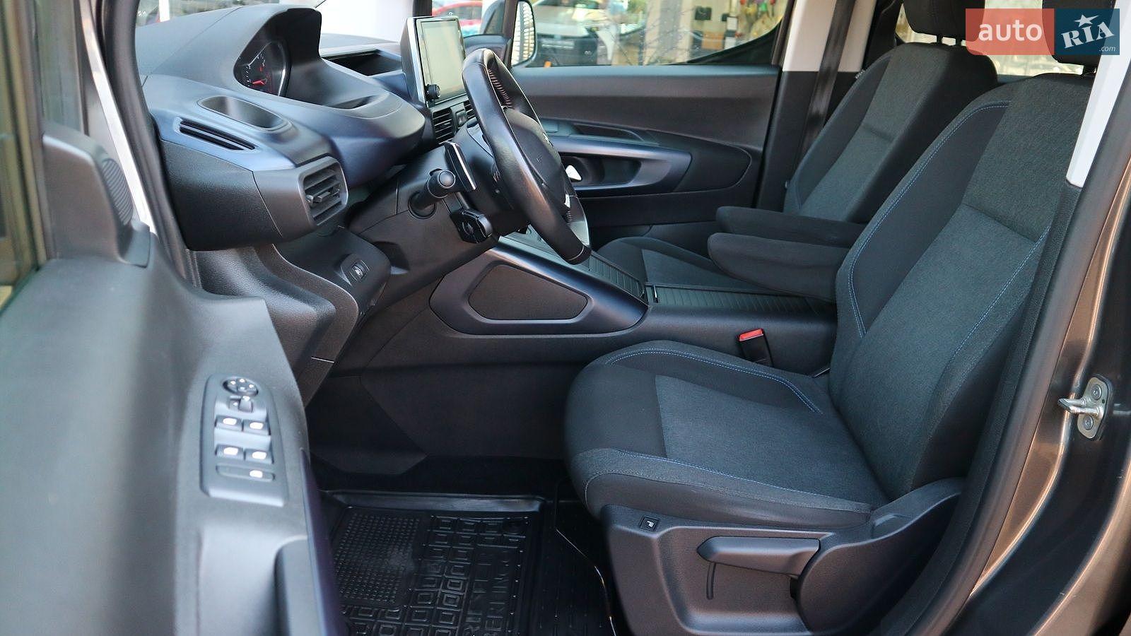 Peugeot Rifter 2021 VIN VR3ECYHZRMJ913766 фото оголошення 13 з 30
