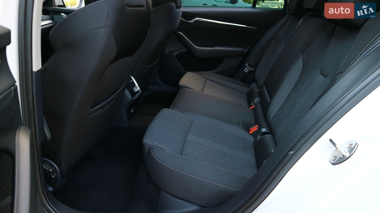 Skoda Octavia 2022 VIN TMBJS4NX6PY046049 фото оголошення 14 з 29