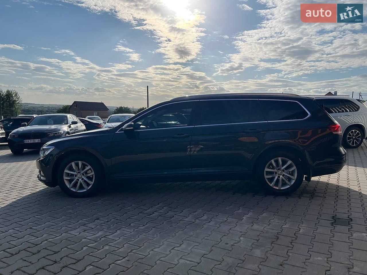 Volkswagen Passat 2019 VIN WVWZZZ3CZKE123265 фото оголошення 4 з 35