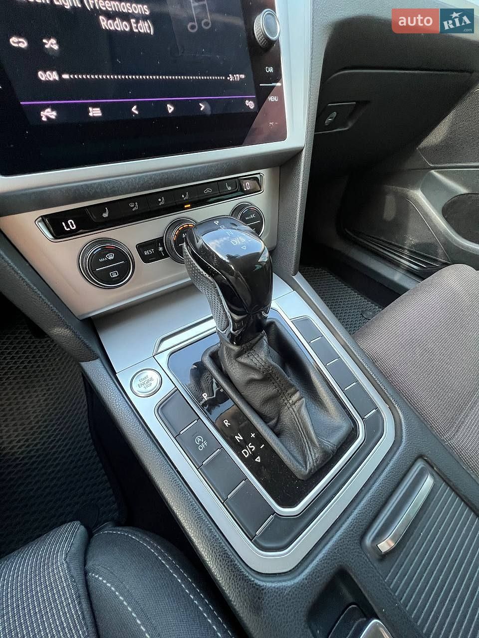 Volkswagen Passat 2019 VIN WVWZZZ3CZKE123265 фото оголошення 26 з 35