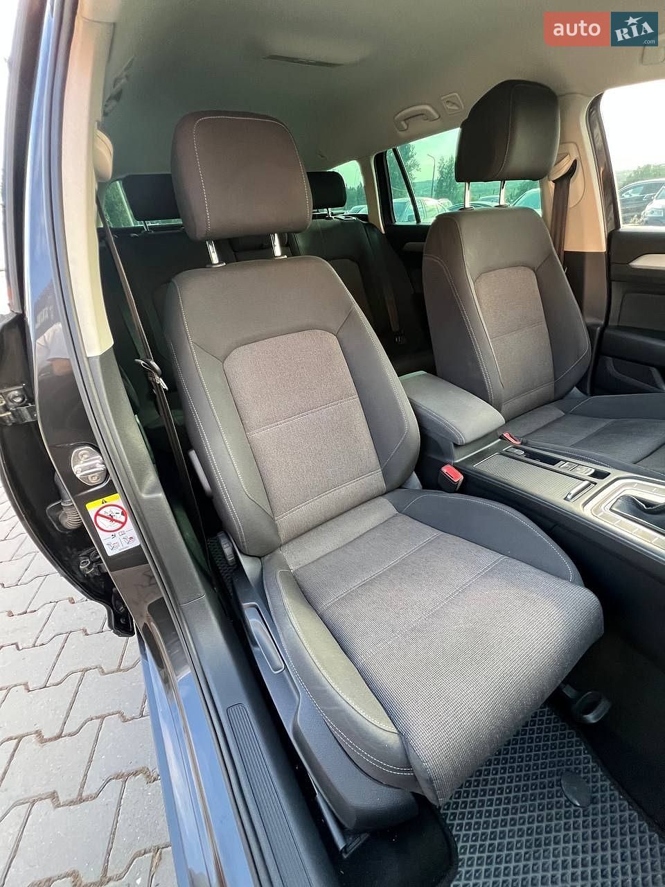 Volkswagen Passat 2019 VIN WVWZZZ3CZKE123265 фото оголошення 33 з 35