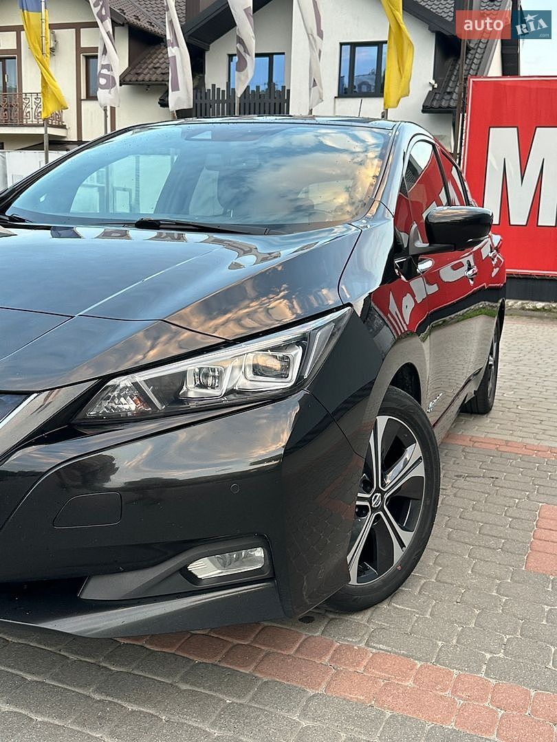 Nissan Leaf 2018 VIN SJNFAAZE1U0008366 фото оголошення 2 з 25