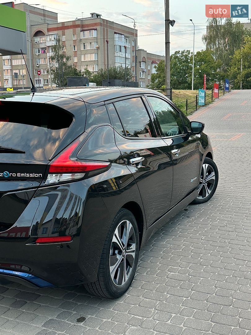 Nissan Leaf 2018 VIN SJNFAAZE1U0008366 фото оголошення 4 з 25
