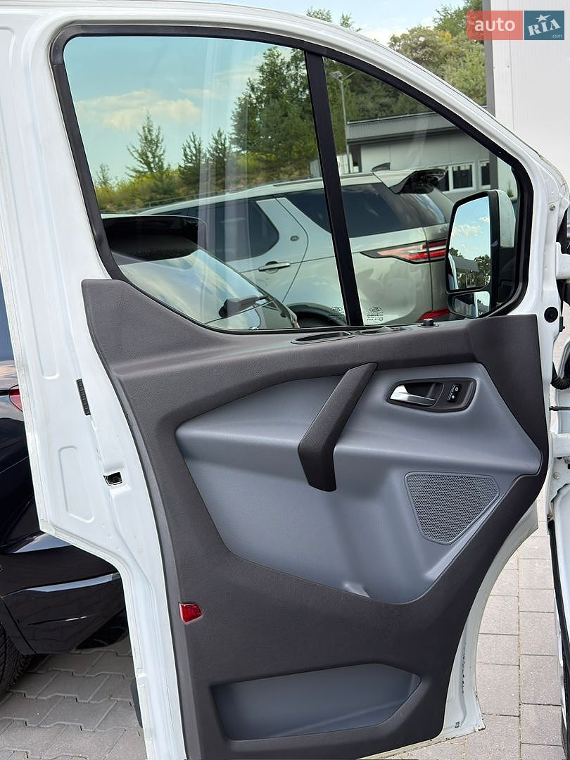 Ford Transit Custom 2017 VIN WF01XXTTG1HB63080 фото оголошення 39 з 53