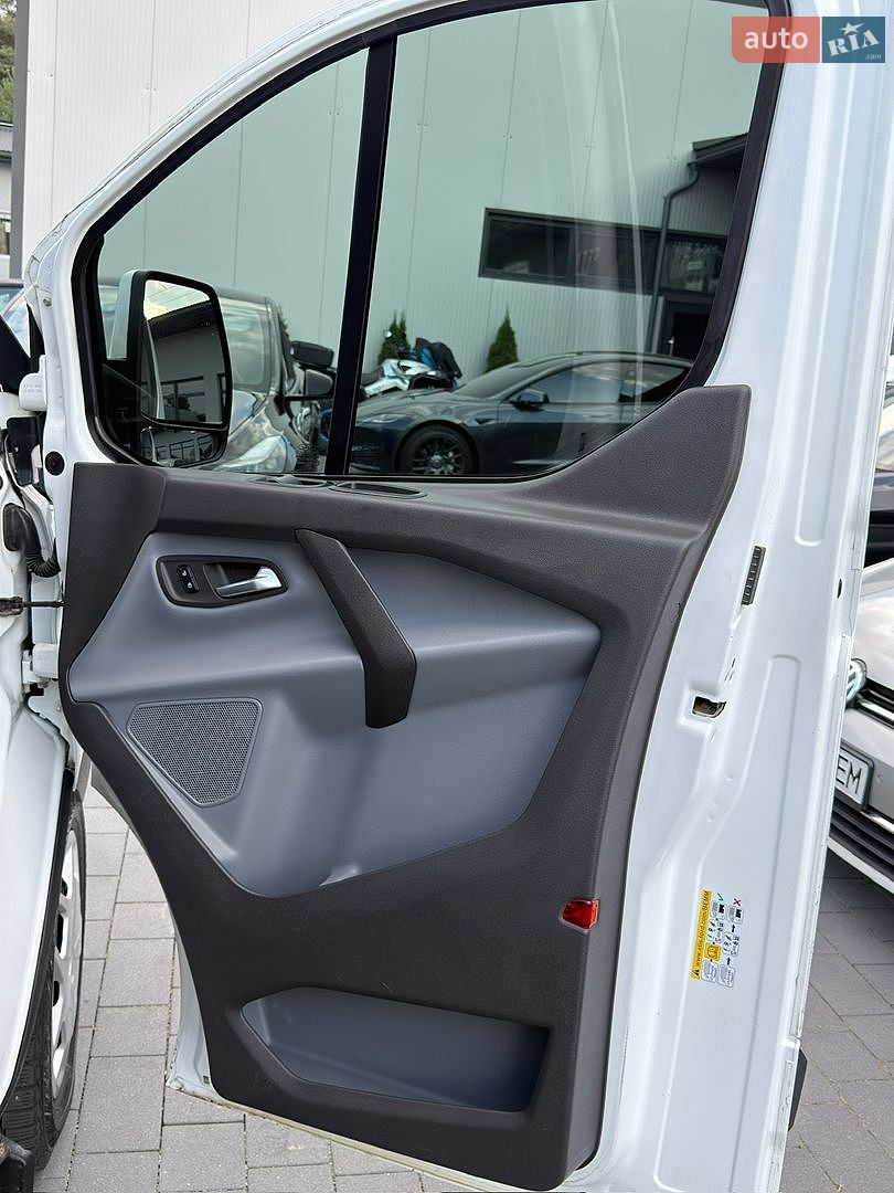 Ford Transit Custom 2017 VIN WF01XXTTG1HB63080 фото оголошення 40 з 53
