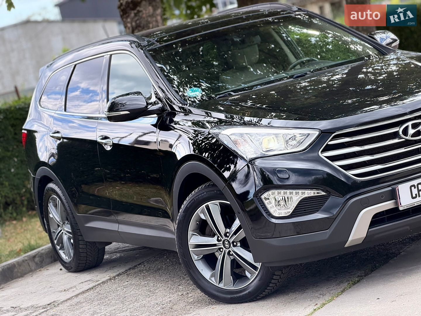 Hyundai Grand Santa Fe 2015 VIN KMHSR81XDGU145713 фото оголошення 8 з 73