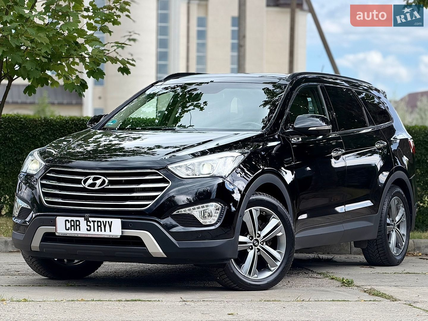 Hyundai Grand Santa Fe 2015 VIN KMHSR81XDGU145713 фото оголошення 11 з 73