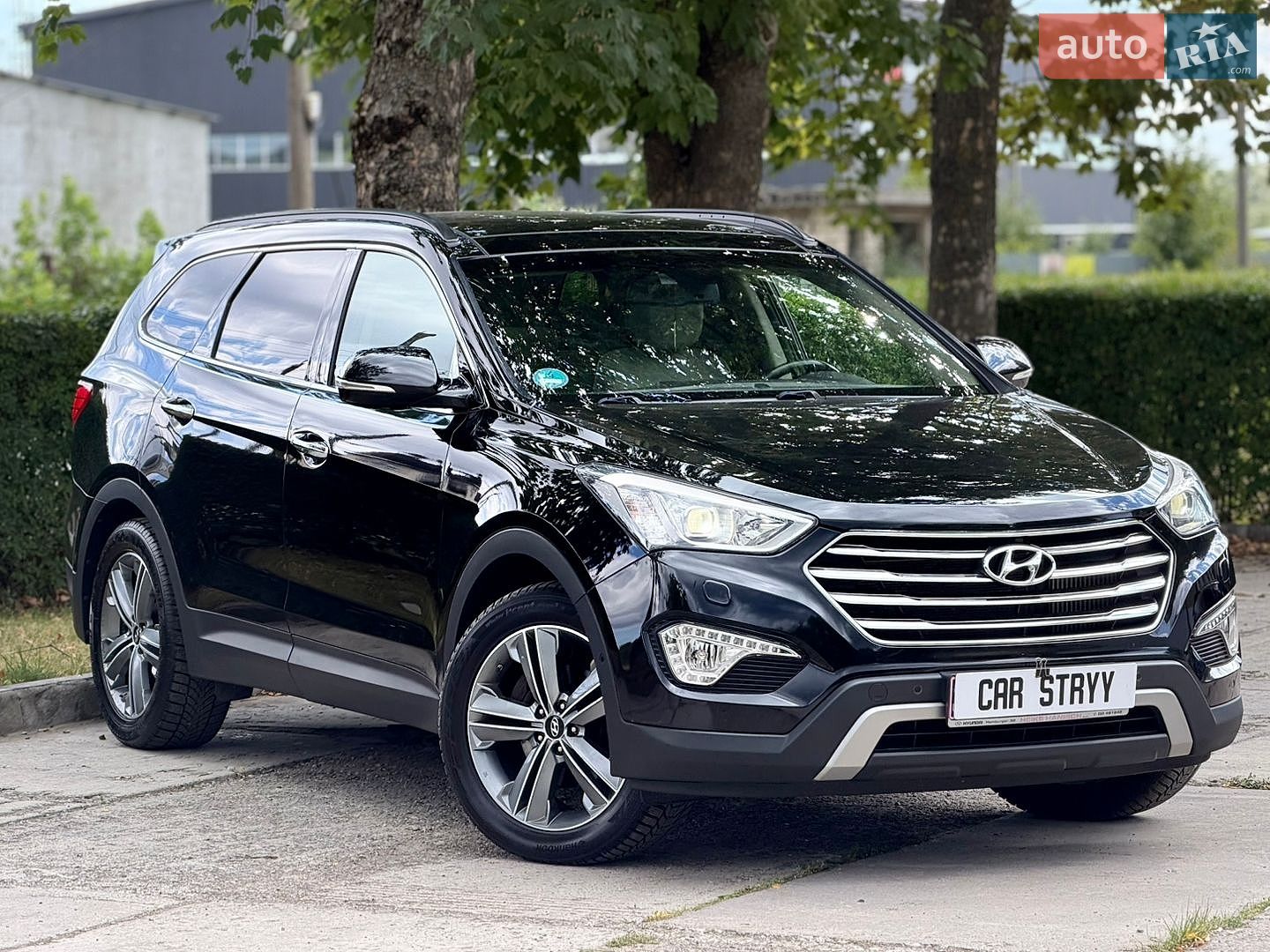 Hyundai Grand Santa Fe 2015 VIN KMHSR81XDGU145713 фото оголошення 6 з 73