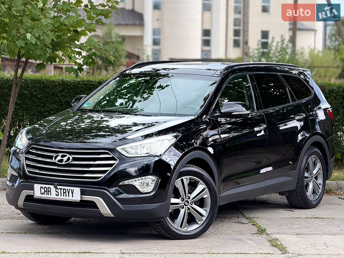 Hyundai Grand Santa Fe 2015 VIN KMHSR81XDGU145713 фото оголошення 12 з 73