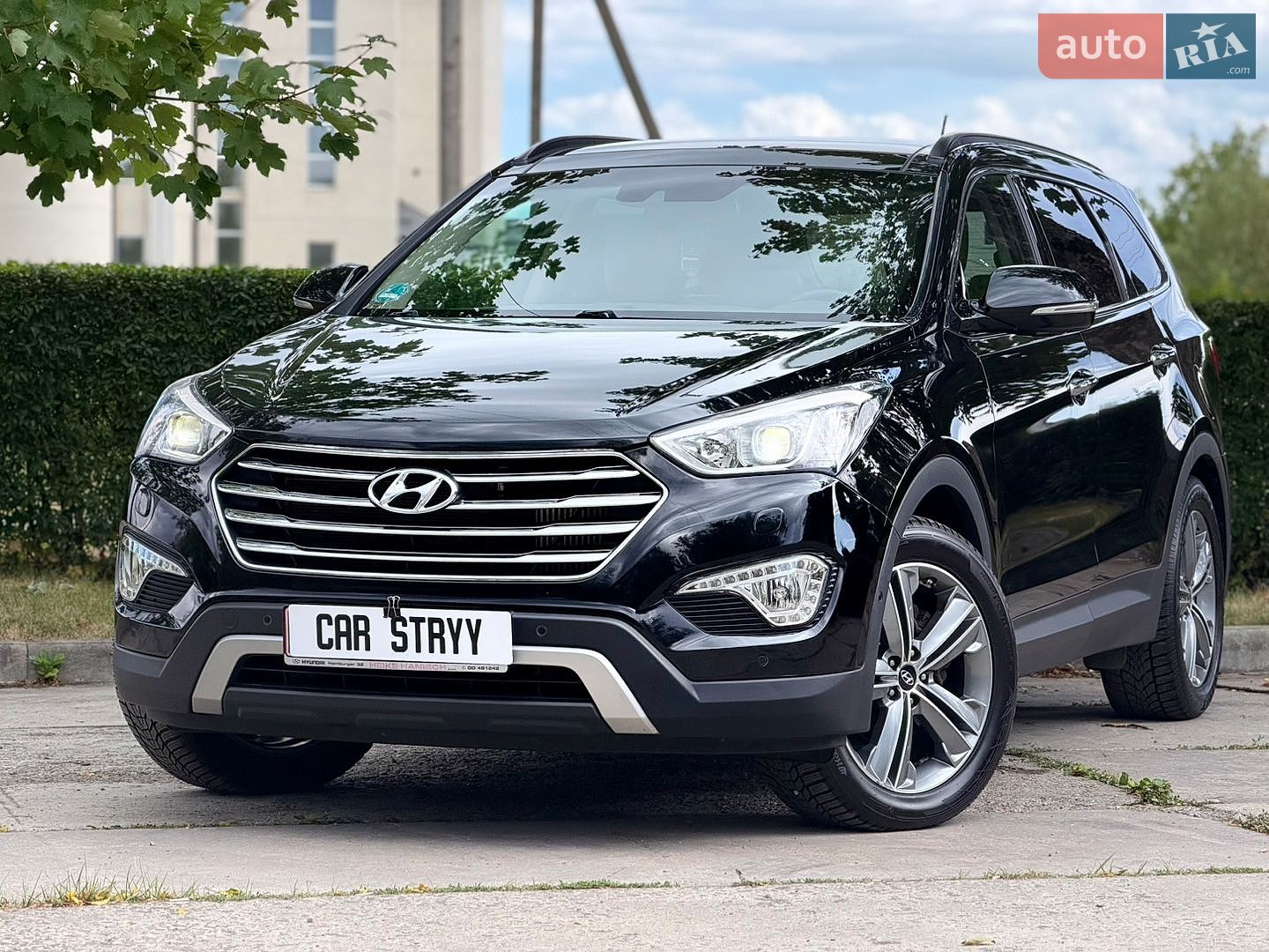 Hyundai Grand Santa Fe 2015 VIN KMHSR81XDGU145713 фото оголошення 13 з 73
