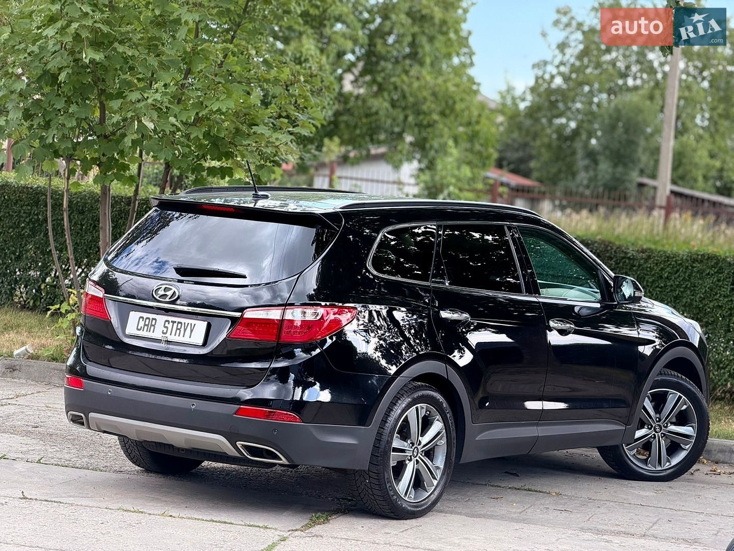 Hyundai Grand Santa Fe 2015 VIN KMHSR81XDGU145713 фото оголошення 18 з 73