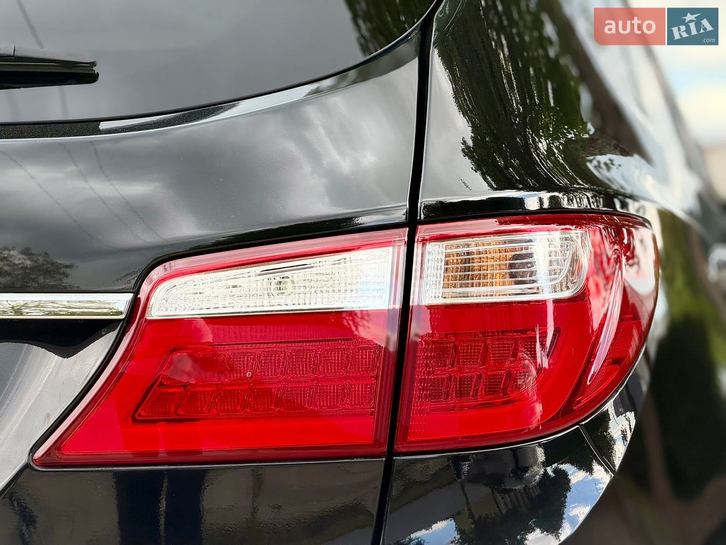 Hyundai Grand Santa Fe 2015 VIN KMHSR81XDGU145713 фото оголошення 21 з 73