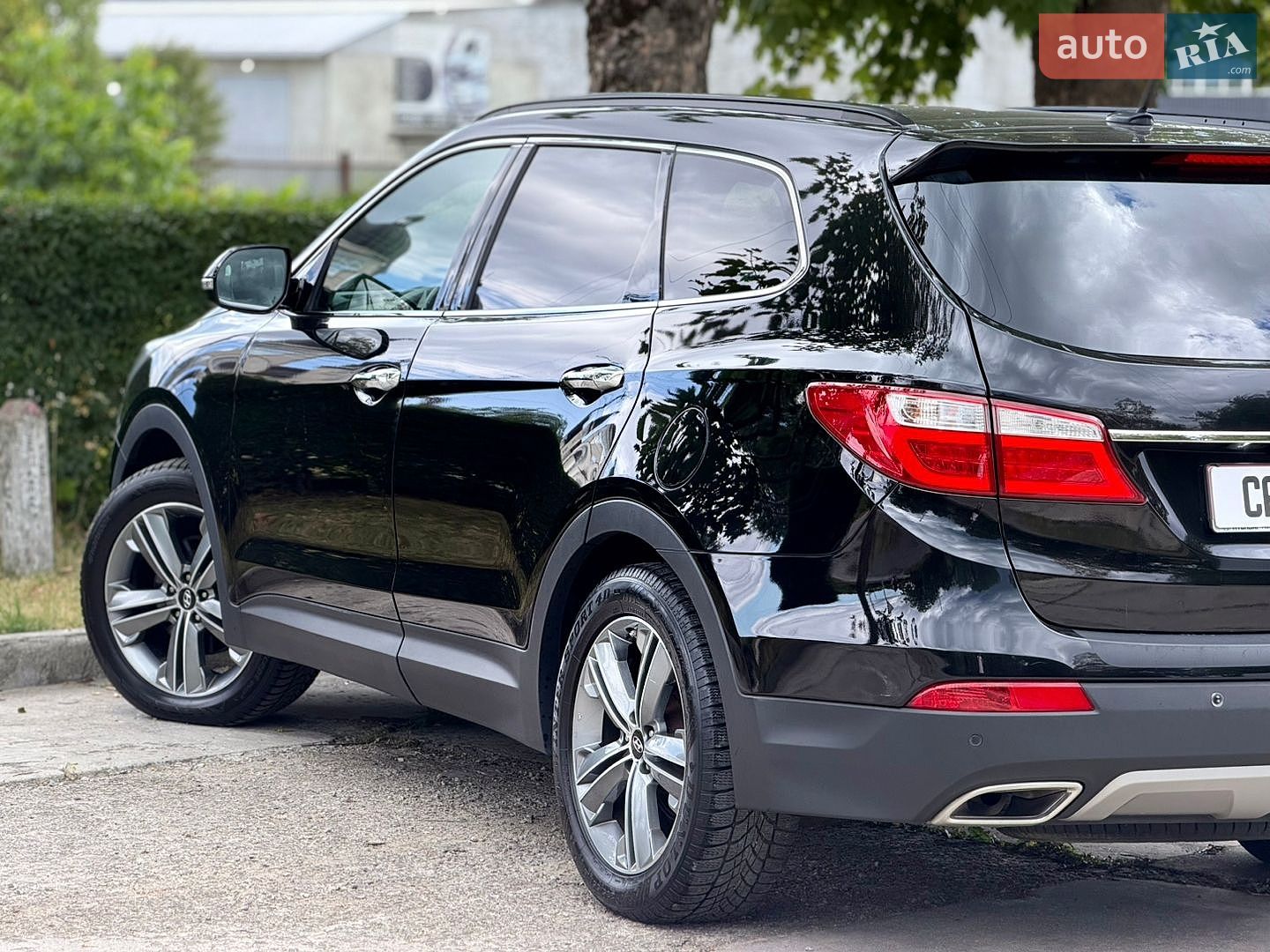 Hyundai Grand Santa Fe 2015 VIN KMHSR81XDGU145713 фото оголошення 26 з 73