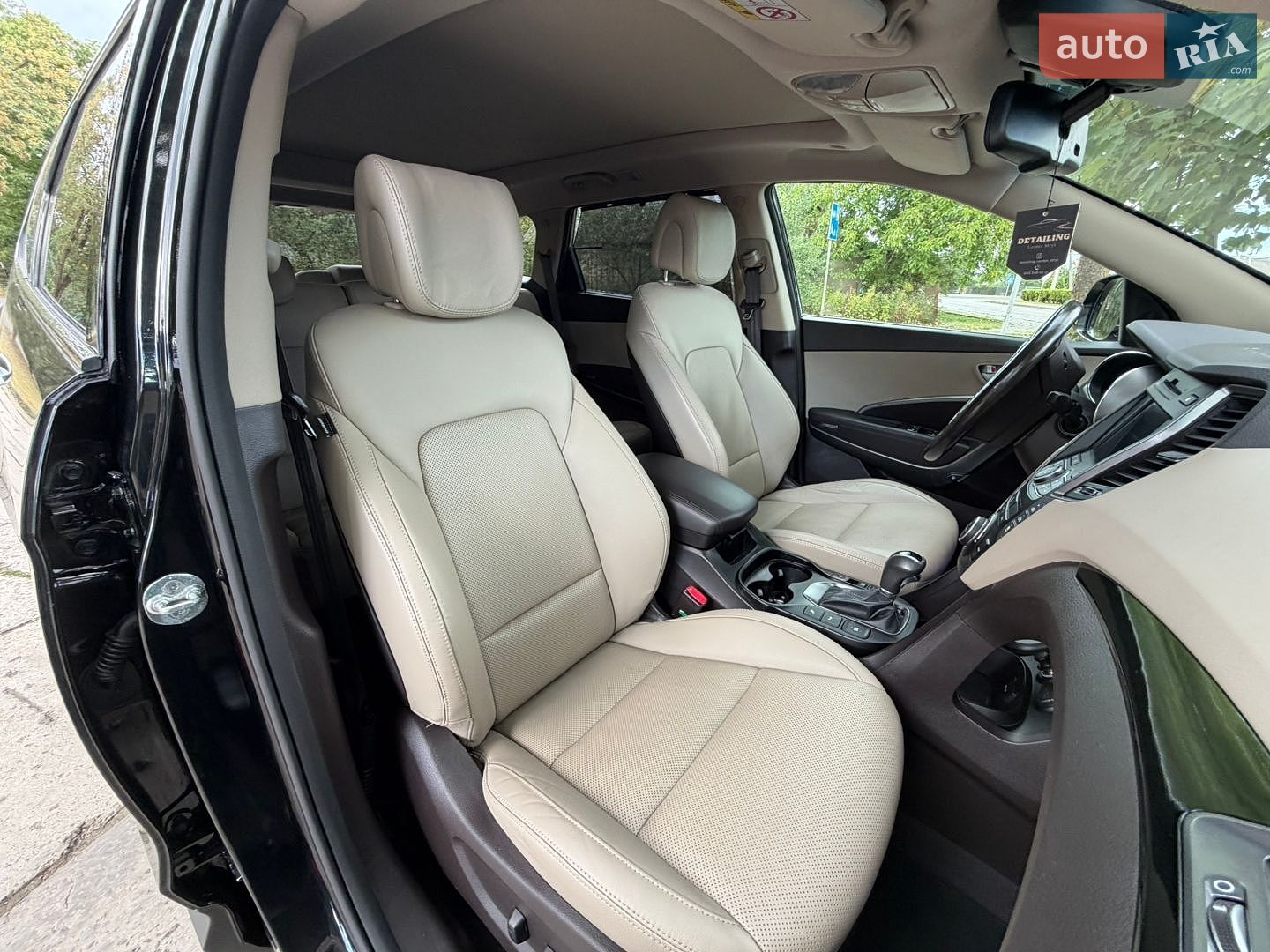 Hyundai Grand Santa Fe 2015 VIN KMHSR81XDGU145713 фото оголошення 32 з 73