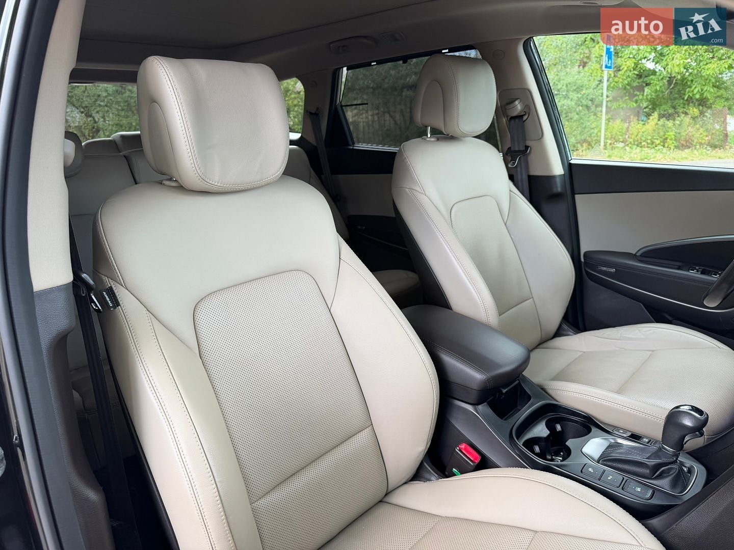 Hyundai Grand Santa Fe 2015 VIN KMHSR81XDGU145713 фото оголошення 33 з 73