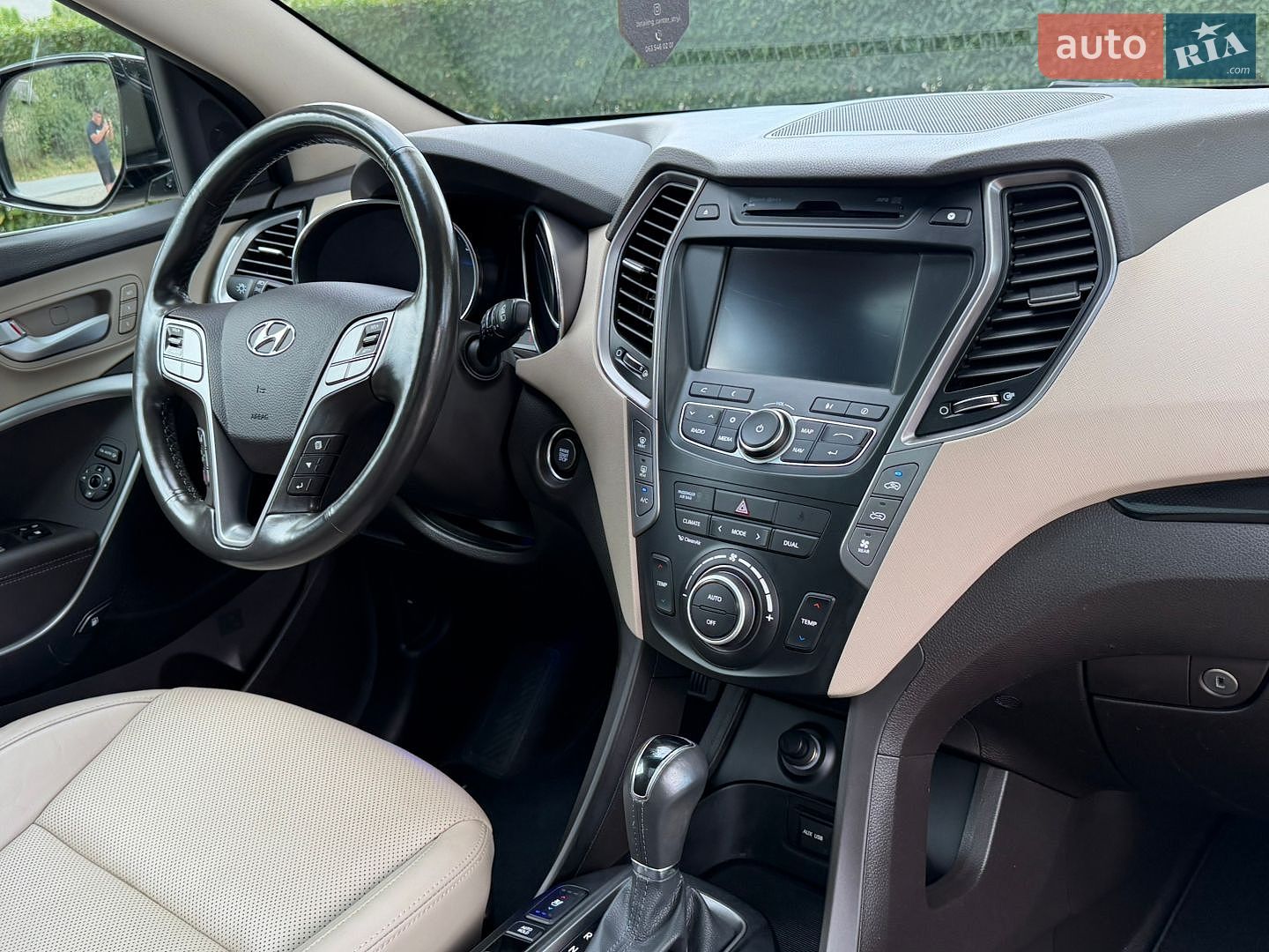 Hyundai Grand Santa Fe 2015 VIN KMHSR81XDGU145713 фото оголошення 35 з 73