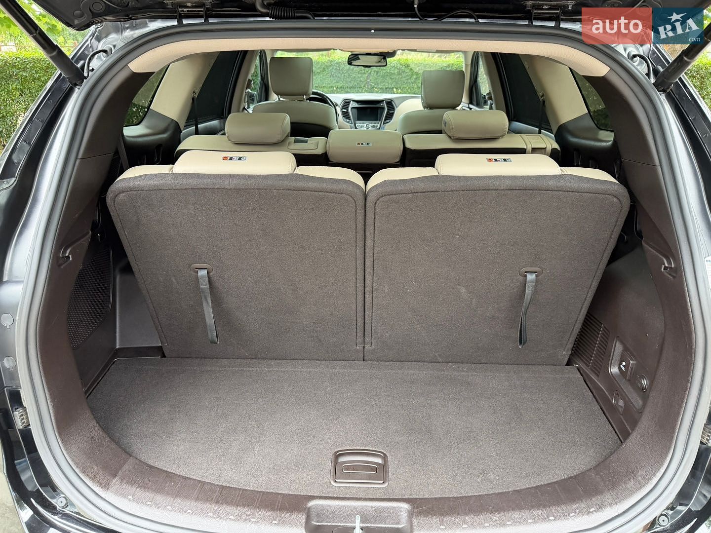 Hyundai Grand Santa Fe 2015 VIN KMHSR81XDGU145713 фото оголошення 49 з 73