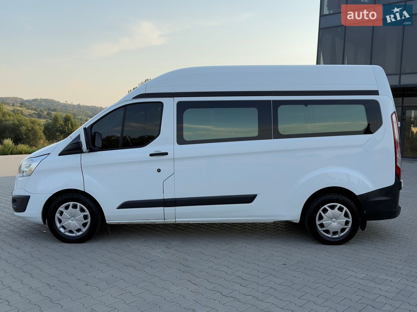 Ford Transit Custom 2017 VIN WF01XXTTG1HB63080 фото оголошення 6 з 53