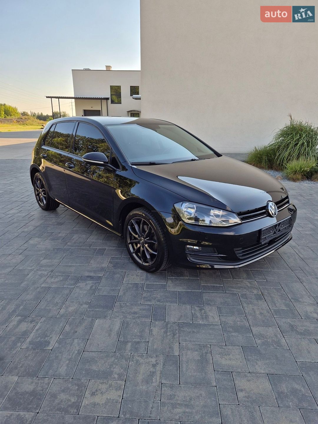 Volkswagen Golf 2014 VIN WVWZZZAUZEW155636 фото оголошення 4 з 30