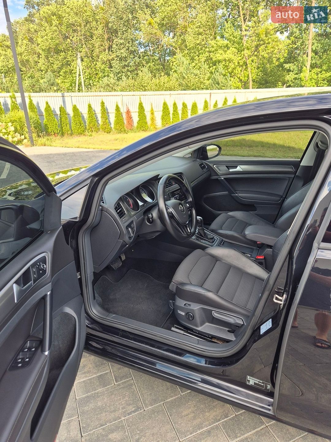Volkswagen Golf 2014 VIN WVWZZZAUZEW155636 фото оголошення 9 з 30