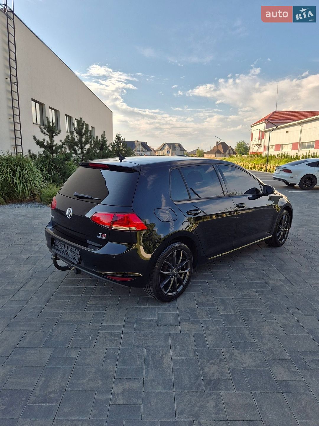 Volkswagen Golf 2014 VIN WVWZZZAUZEW155636 фото оголошення 5 з 30