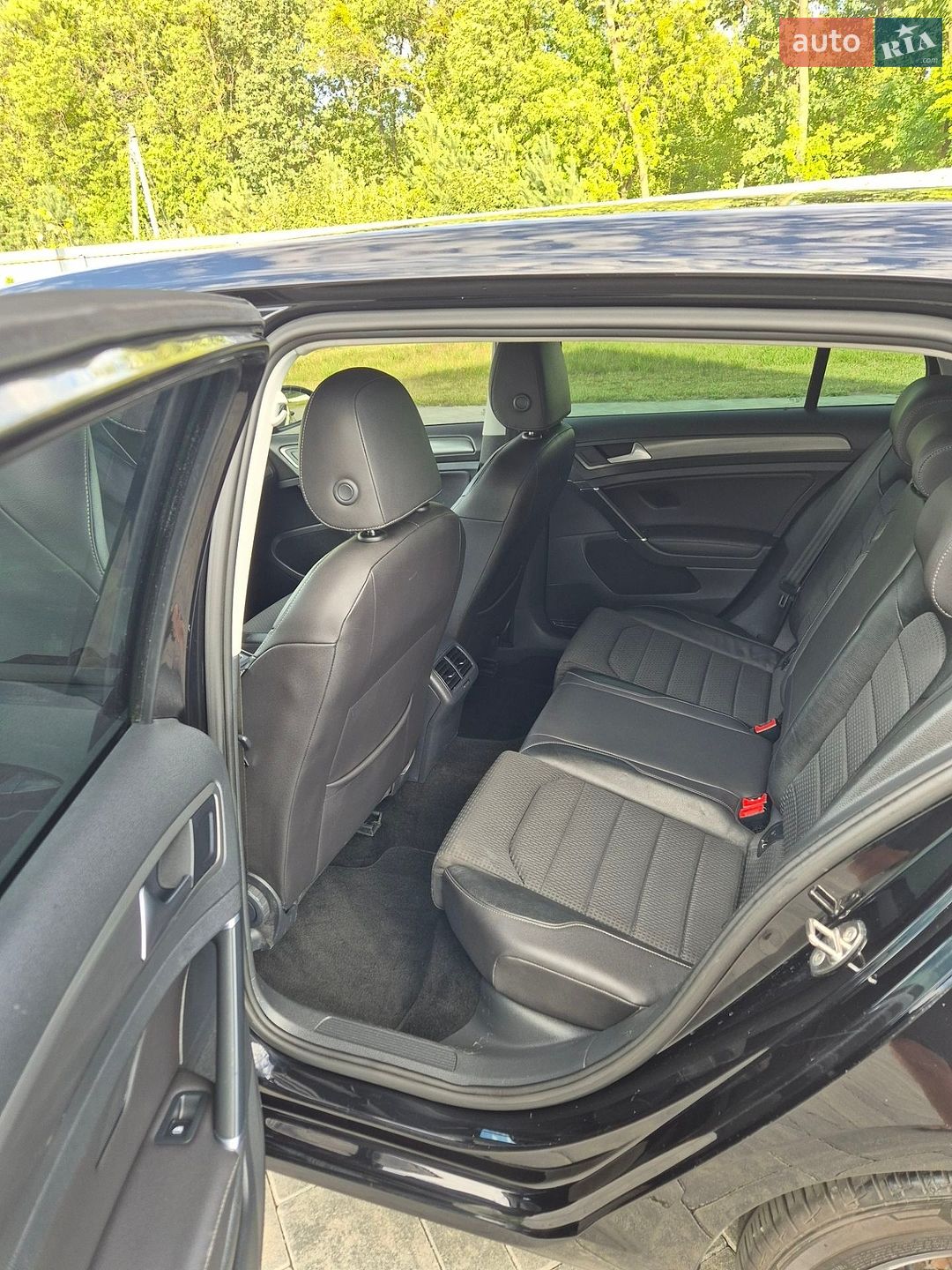 Volkswagen Golf 2014 VIN WVWZZZAUZEW155636 фото оголошення 13 з 30