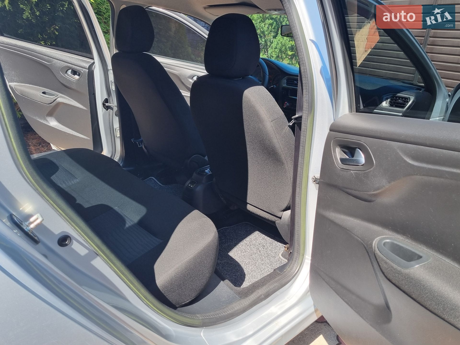 Peugeot 301 2014 VIN VF3DDHMY0EJ554311 фото оголошення 11 з 27