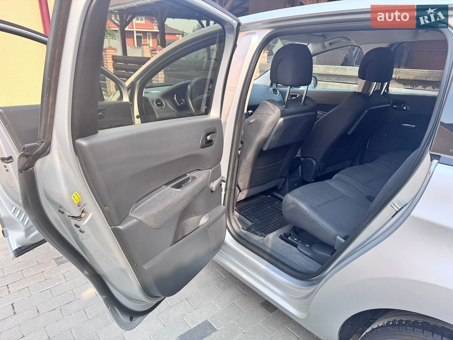 Peugeot 5008 2012 VIN VF30A9HR8CS124265 фото оголошення 8 з 17