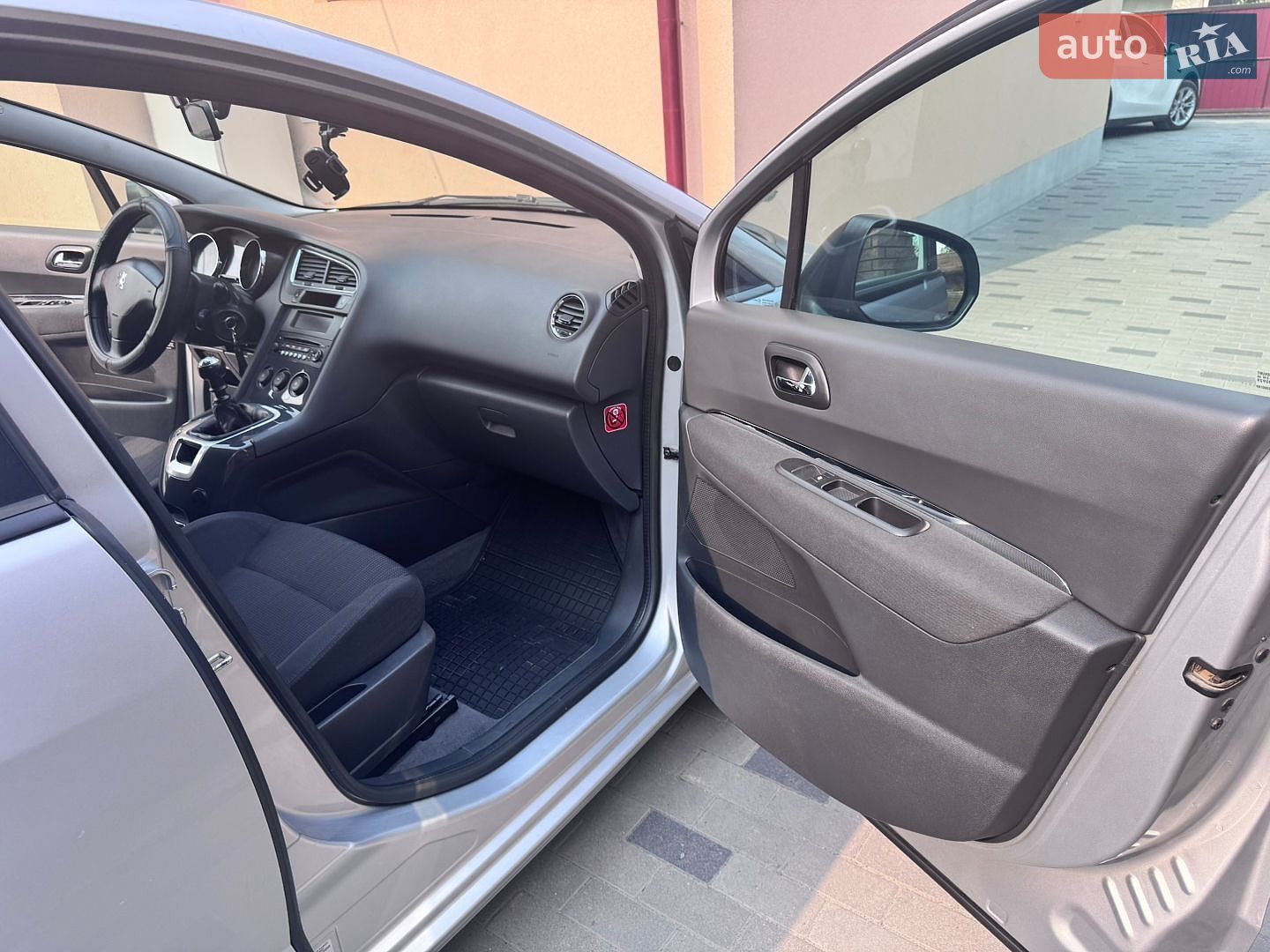 Peugeot 5008 2012 VIN VF30A9HR8CS124265 фото оголошення 10 з 17