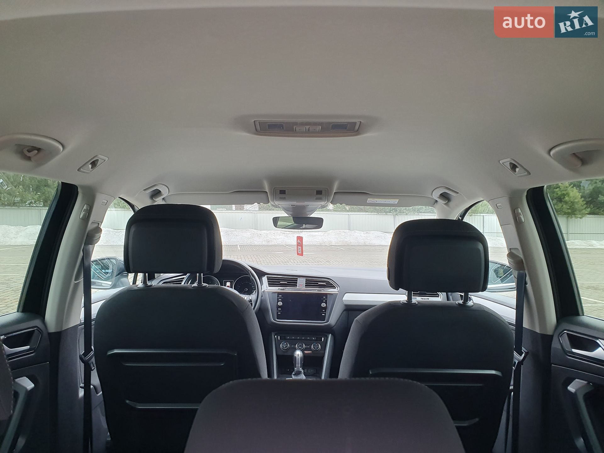 Volkswagen Tiguan 2017 VIN WVGZZZ5NZJW313602 фото оголошення 10 з 40