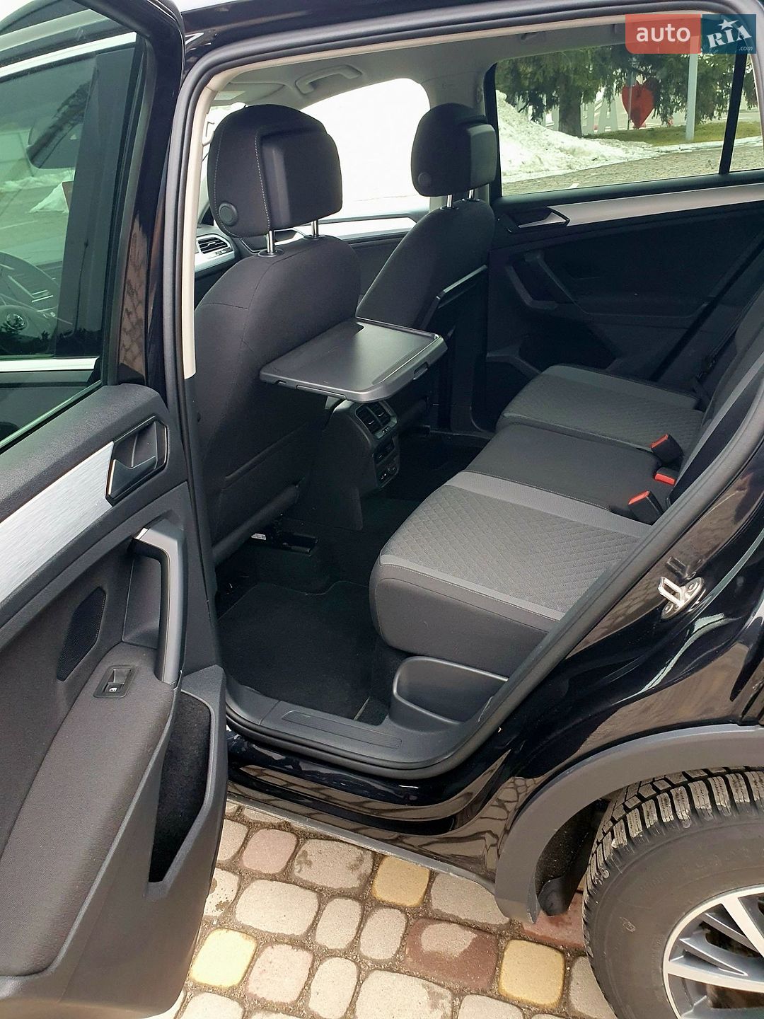 Volkswagen Tiguan 2017 VIN WVGZZZ5NZJW313602 фото оголошення 15 з 40