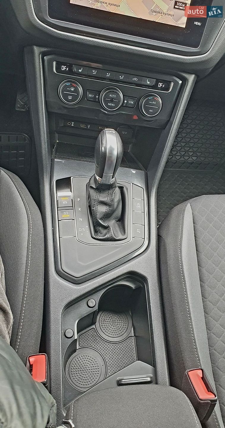 Volkswagen Tiguan 2017 VIN WVGZZZ5NZJW313602 фото оголошення 23 з 40