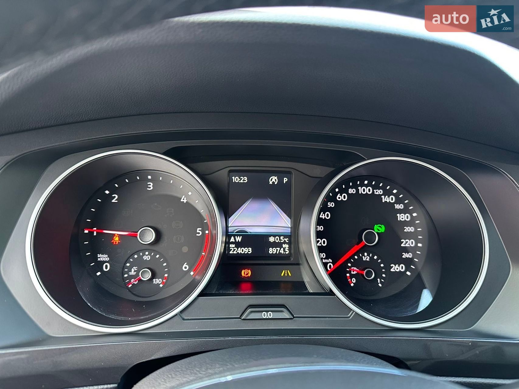 Volkswagen Tiguan 2017 VIN WVGZZZ5NZJW313602 фото оголошення 28 з 40