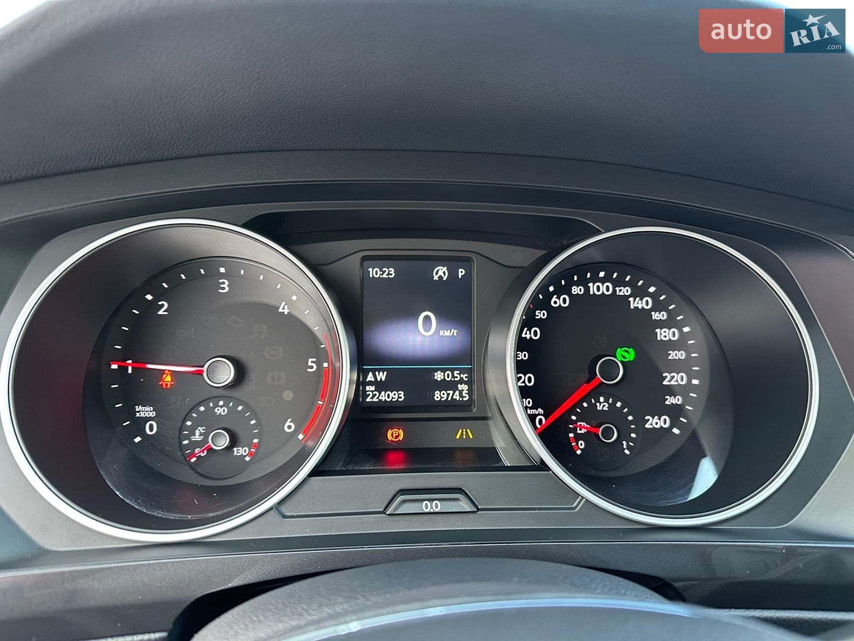 Volkswagen Tiguan 2017 VIN WVGZZZ5NZJW313602 фото оголошення 29 з 40
