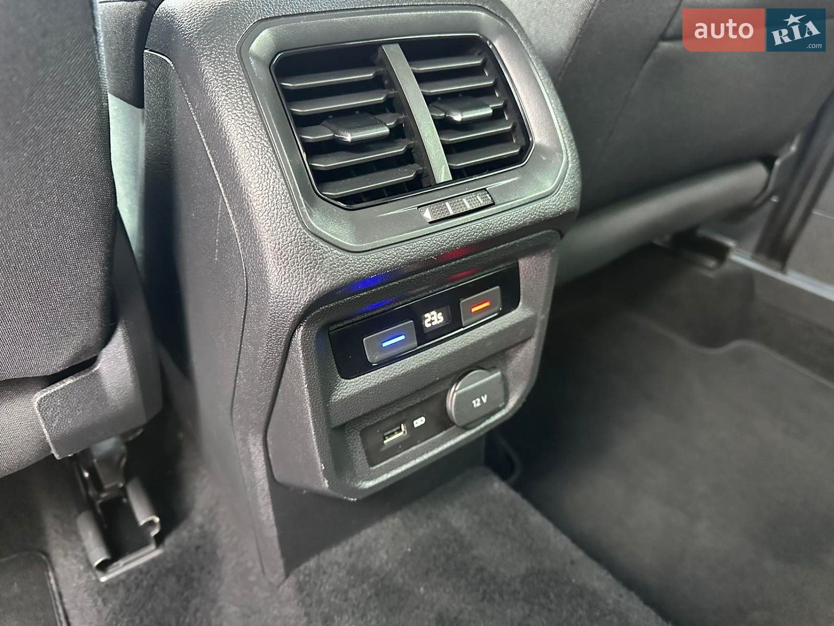 Volkswagen Tiguan 2017 VIN WVGZZZ5NZJW313602 фото оголошення 39 з 40