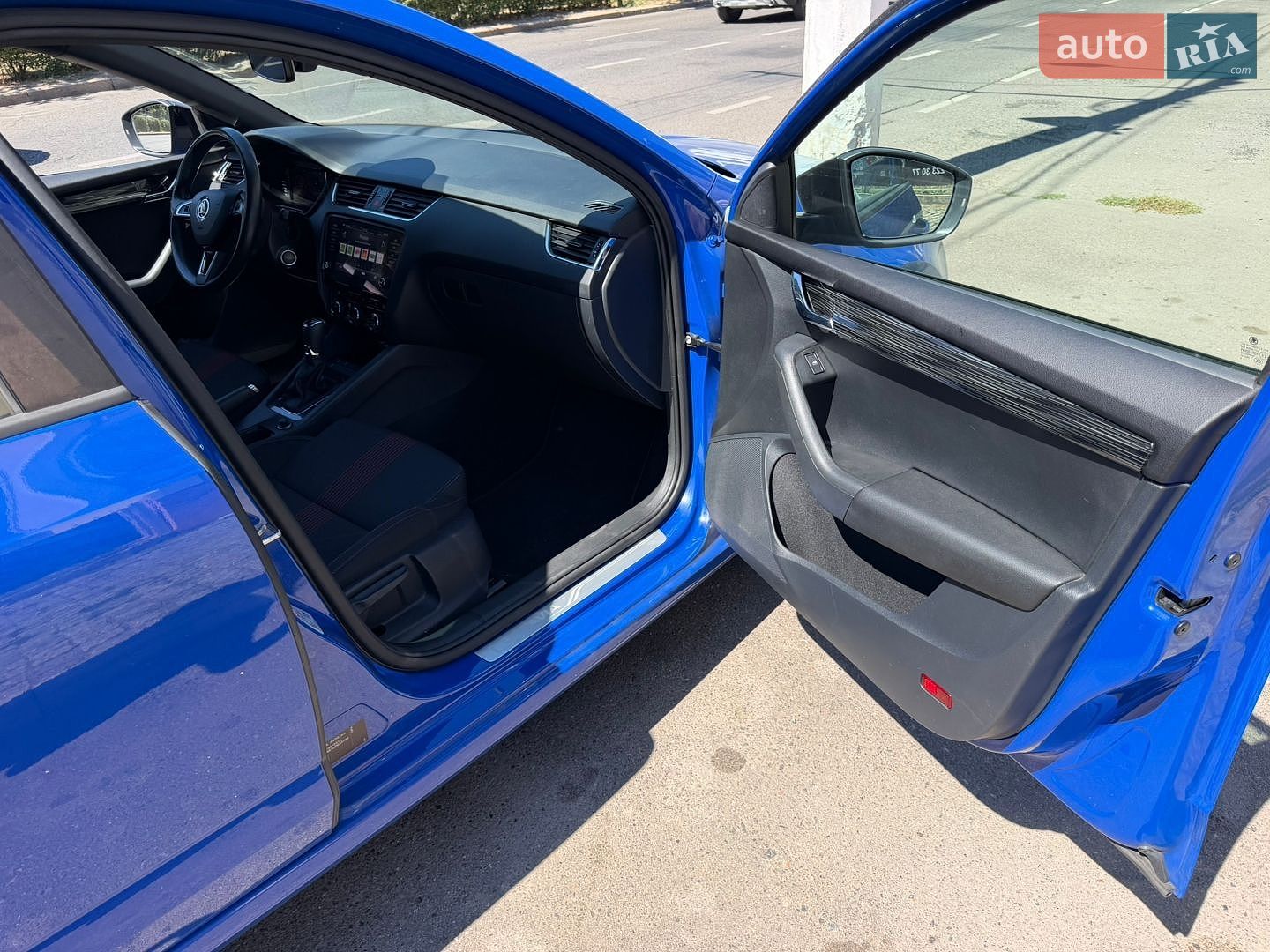 Skoda Octavia 2019 VIN TMBJJ7NEXL0033106 фото оголошення 12 з 25