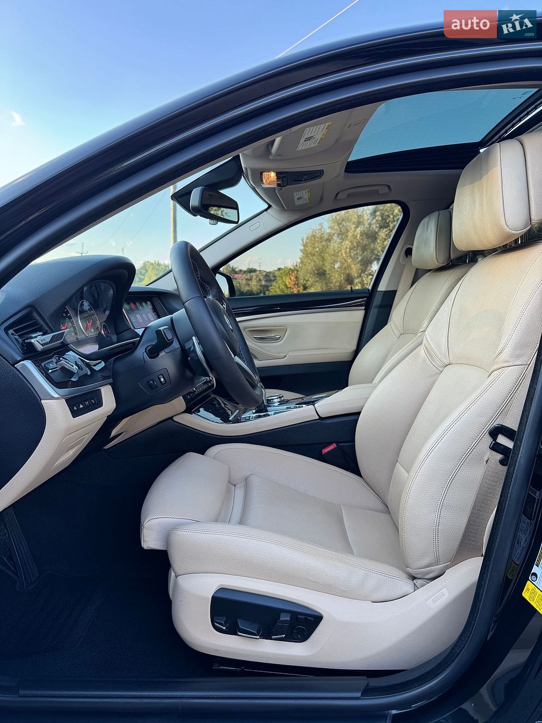 BMW 5 Series 2015 VIN WBA5A5C52GD529683 фото оголошення 14 з 37