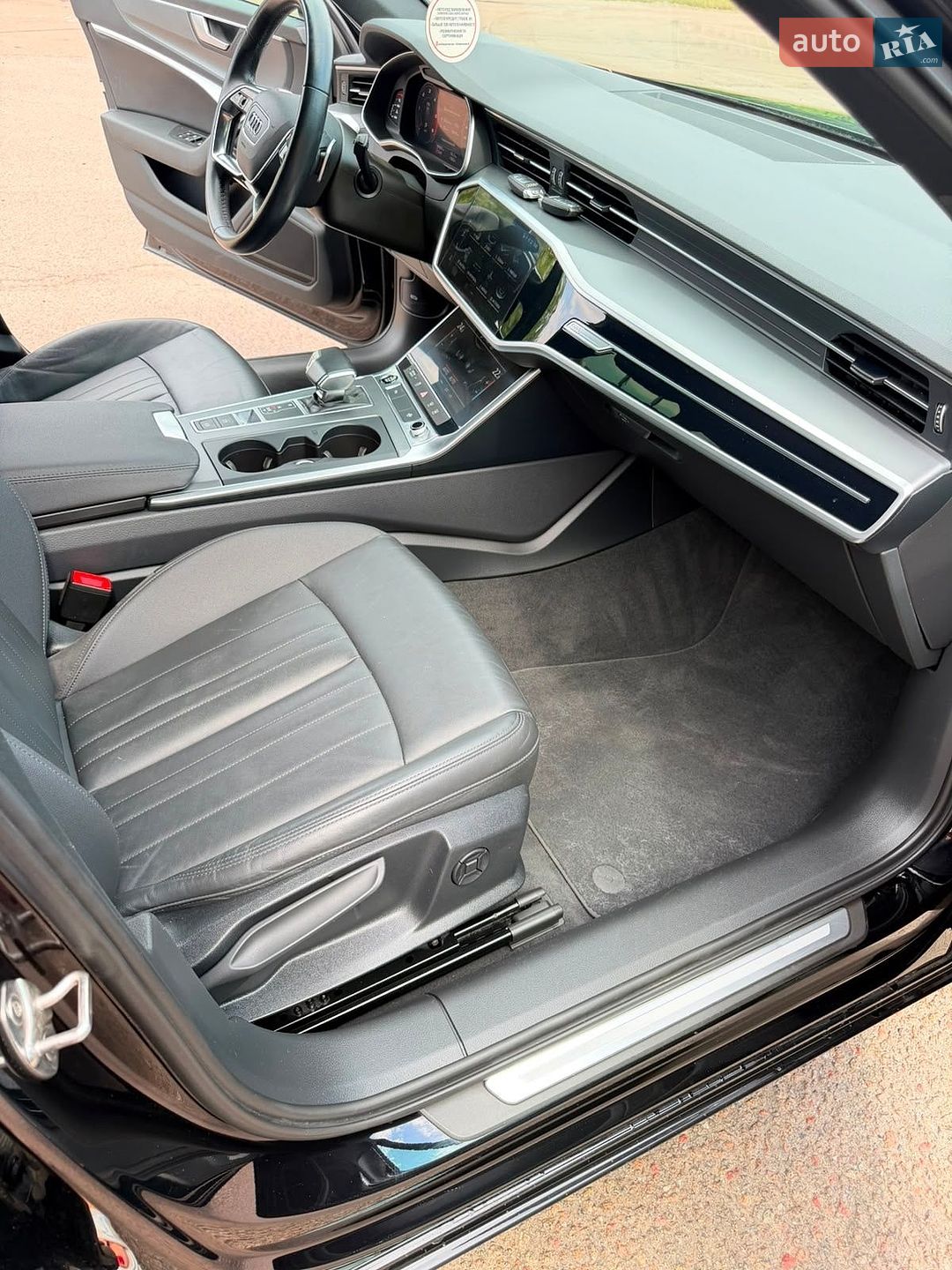 Audi A6 2021 VIN WAUZZZF20MN085177 фото оголошення 16 з 35