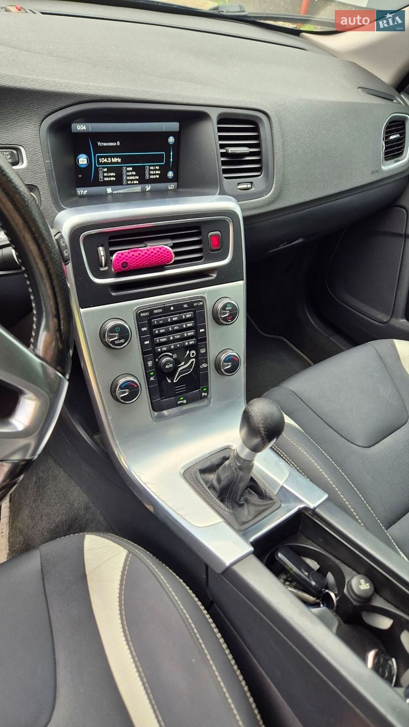 Volvo V60 2011 VIN YV1FW84A1C1058311 фото оголошення 34 з 65