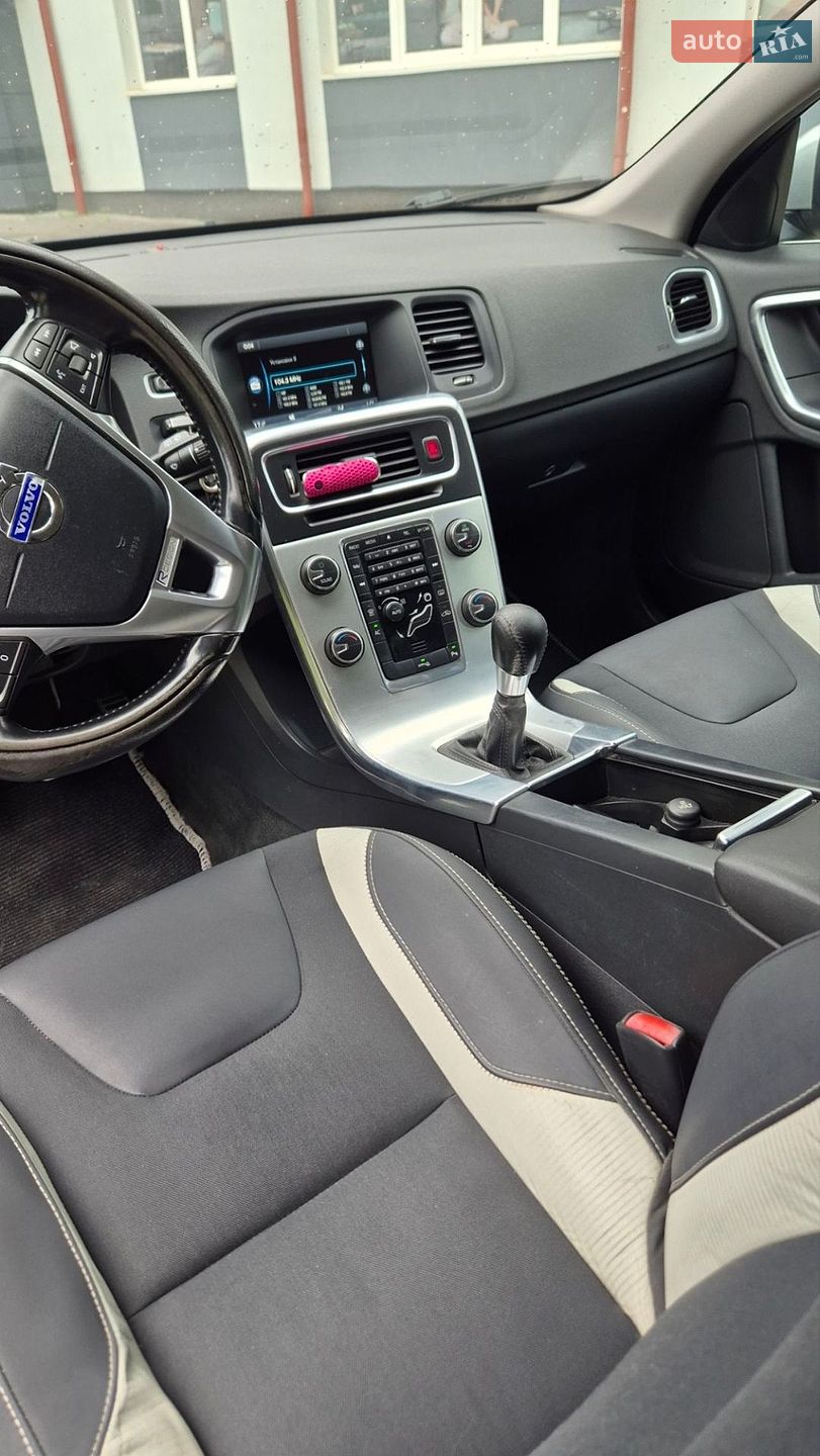 Volvo V60 2011 VIN YV1FW84A1C1058311 фото оголошення 43 з 65