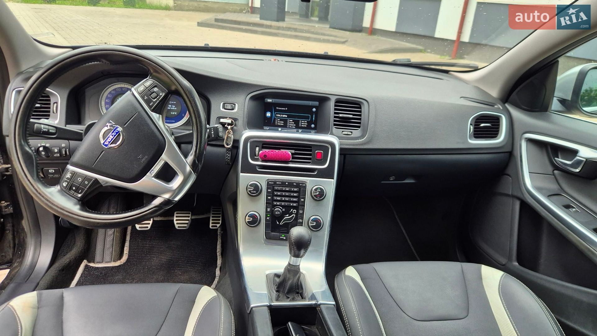 Volvo V60 2011 VIN YV1FW84A1C1058311 фото оголошення 45 з 65
