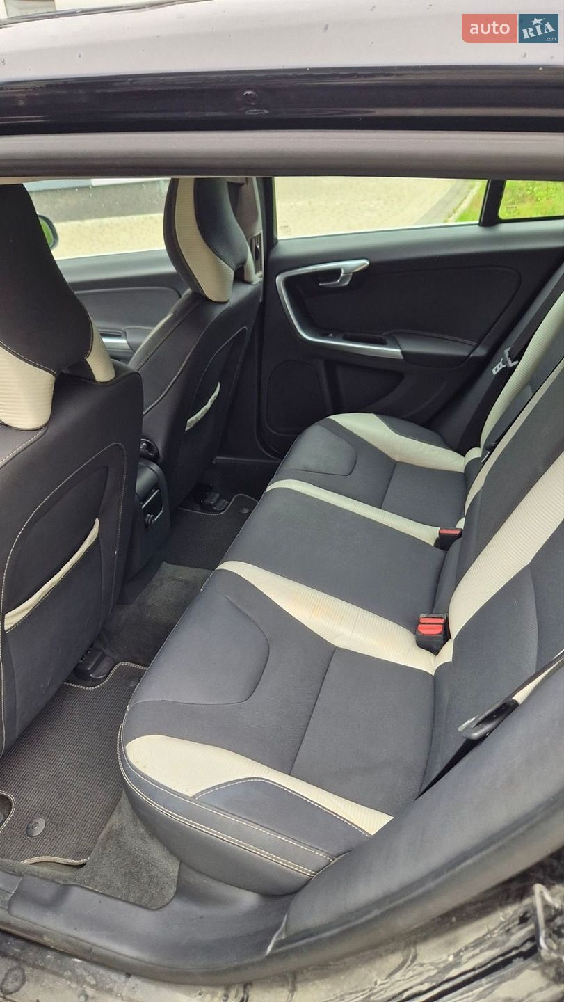 Volvo V60 2011 VIN YV1FW84A1C1058311 фото оголошення 46 з 65