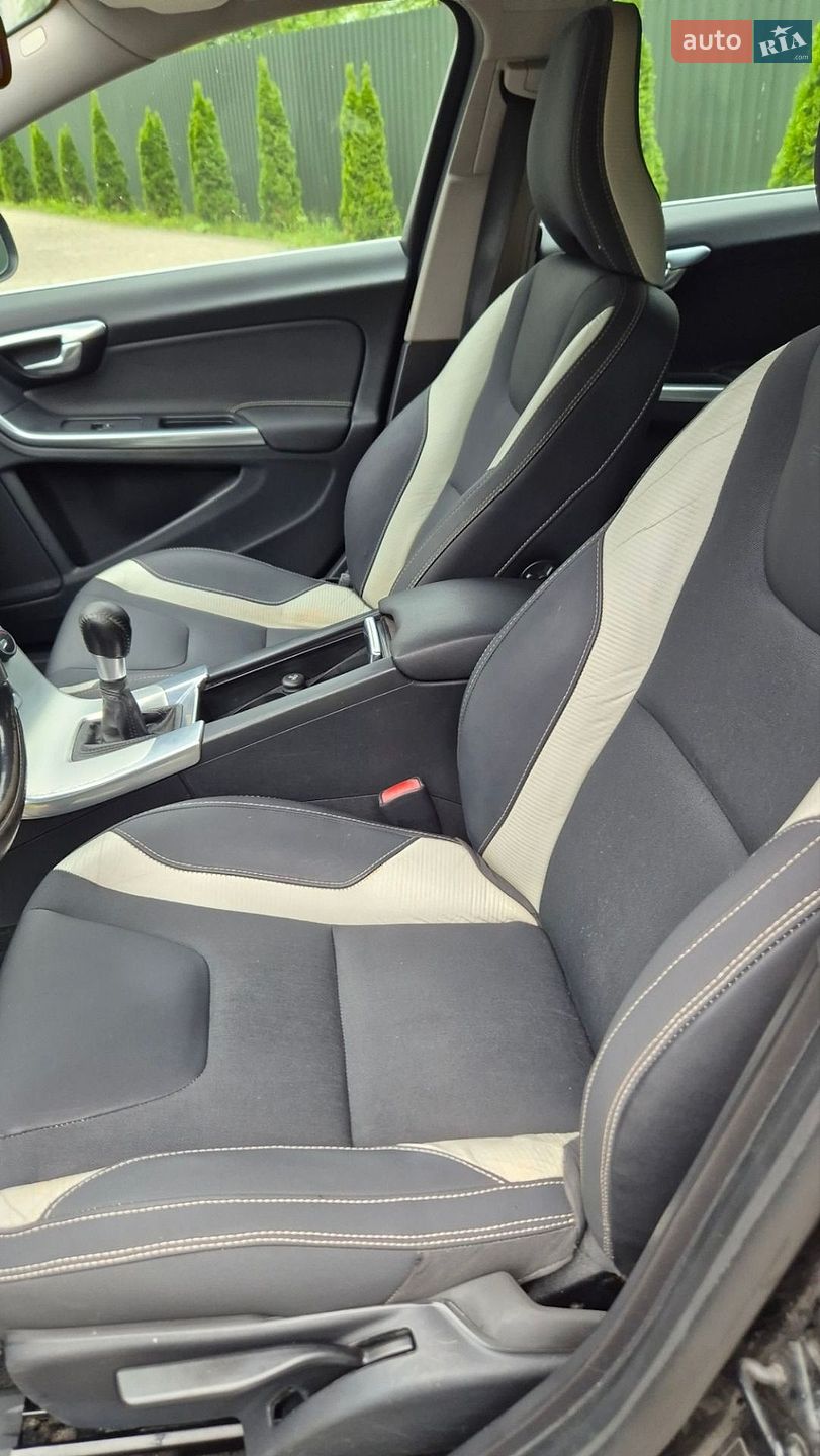 Volvo V60 2011 VIN YV1FW84A1C1058311 фото оголошення 48 з 65