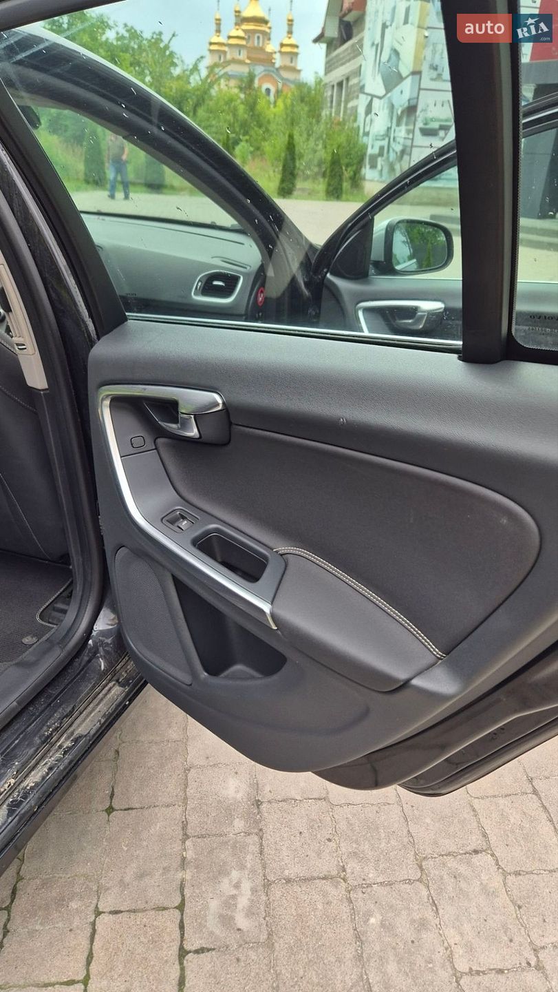 Volvo V60 2011 VIN YV1FW84A1C1058311 фото оголошення 52 з 65