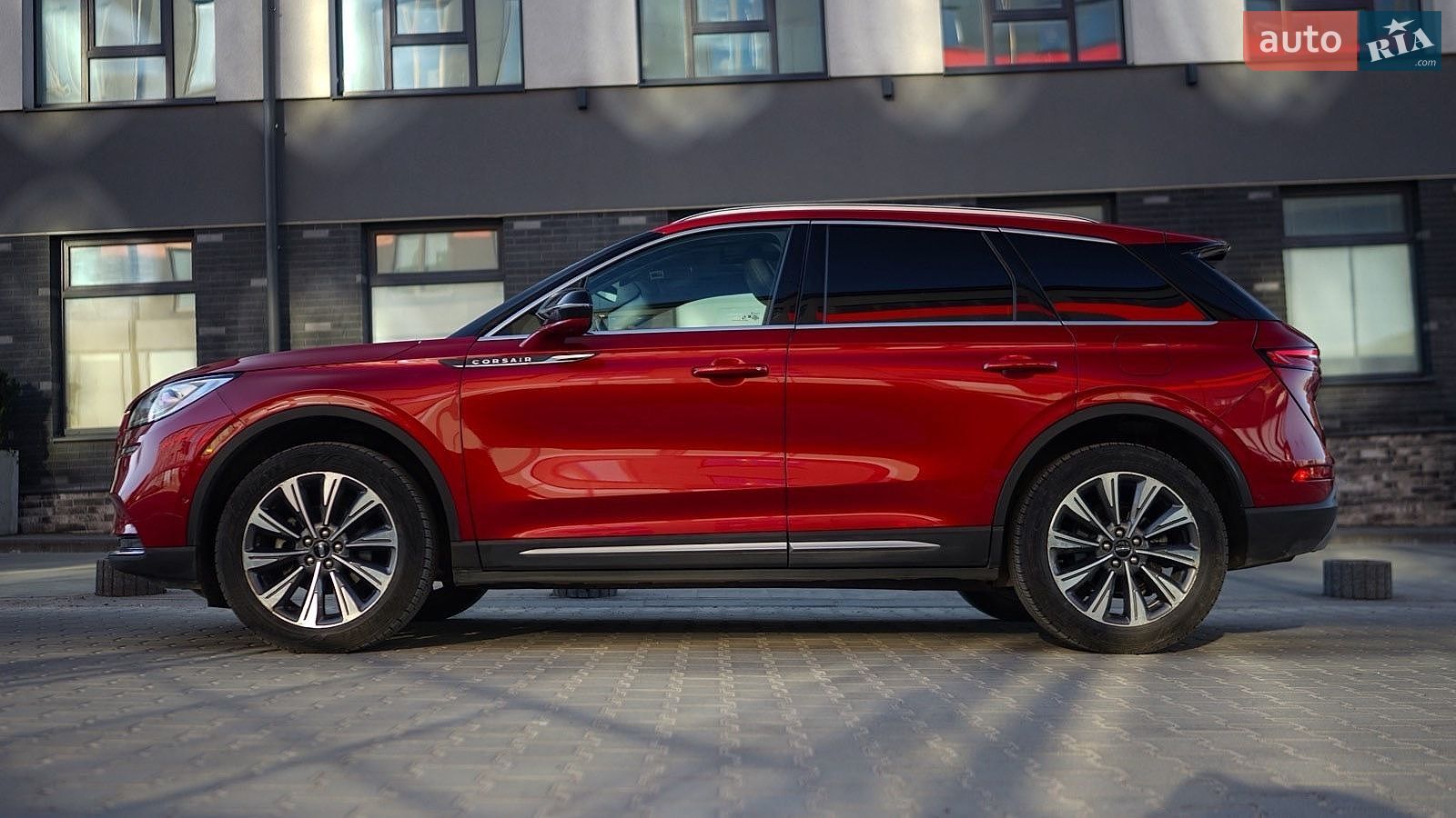 Lincoln Corsair 2020 VIN 5LMCJ2D92LUL11689 фото оголошення 17 з 52