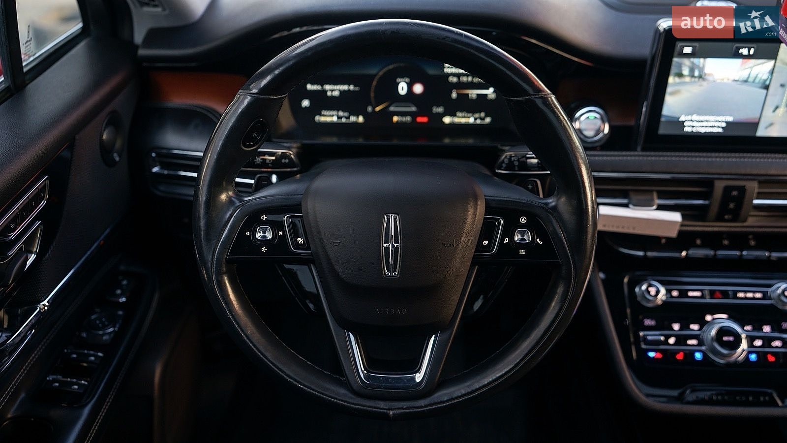 Lincoln Corsair 2020 VIN 5LMCJ2D92LUL11689 фото оголошення 31 з 52